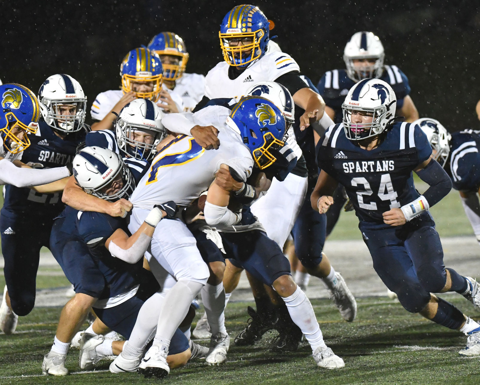 092421-qc-spt-north-pv fball